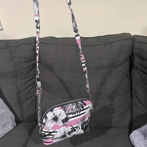 Steve Madden floral purse - Picture 3 of 3